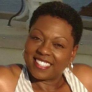 Meet your Posher, Lourie